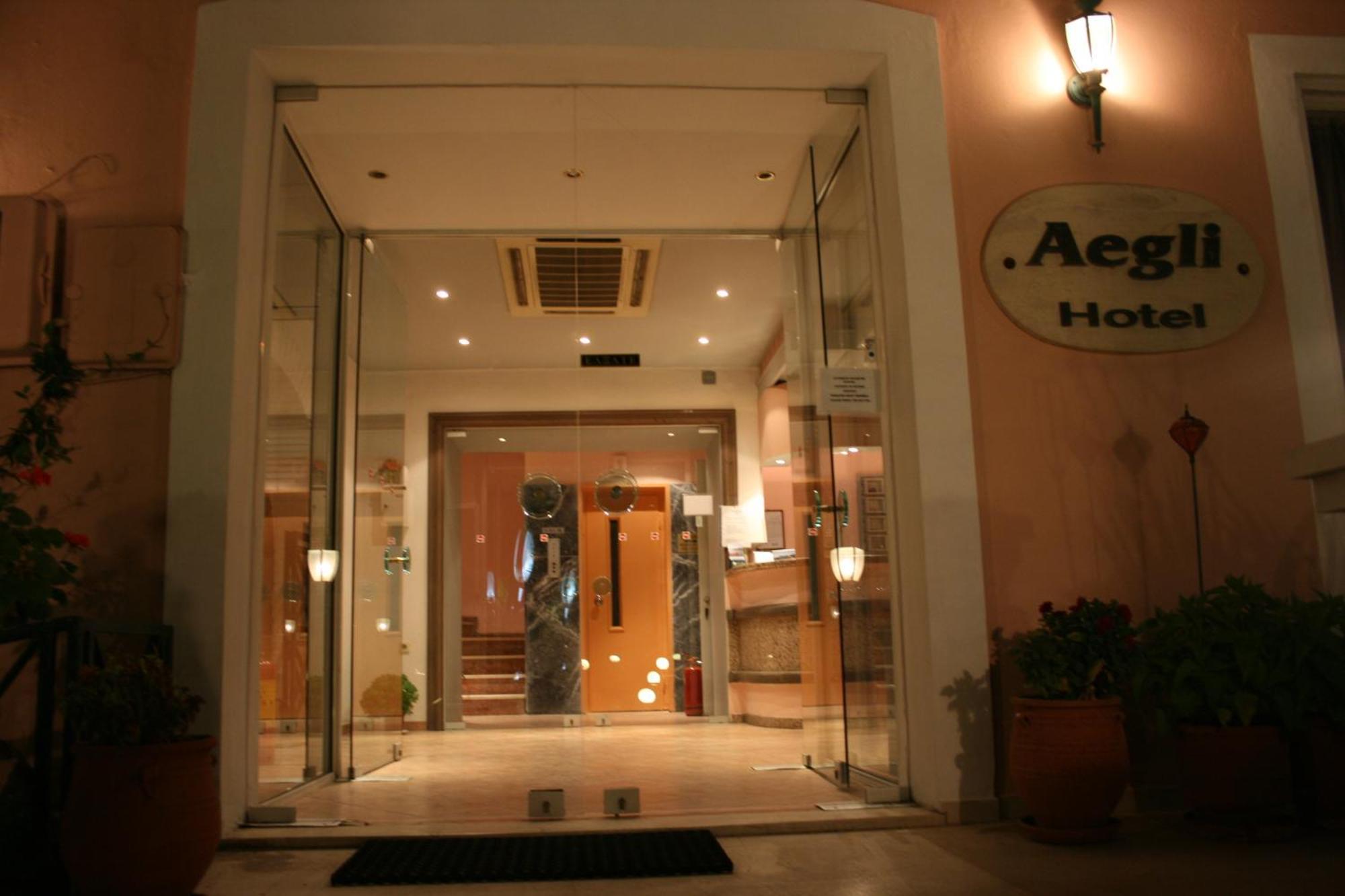Aegli Hotel Perama  Buitenkant foto