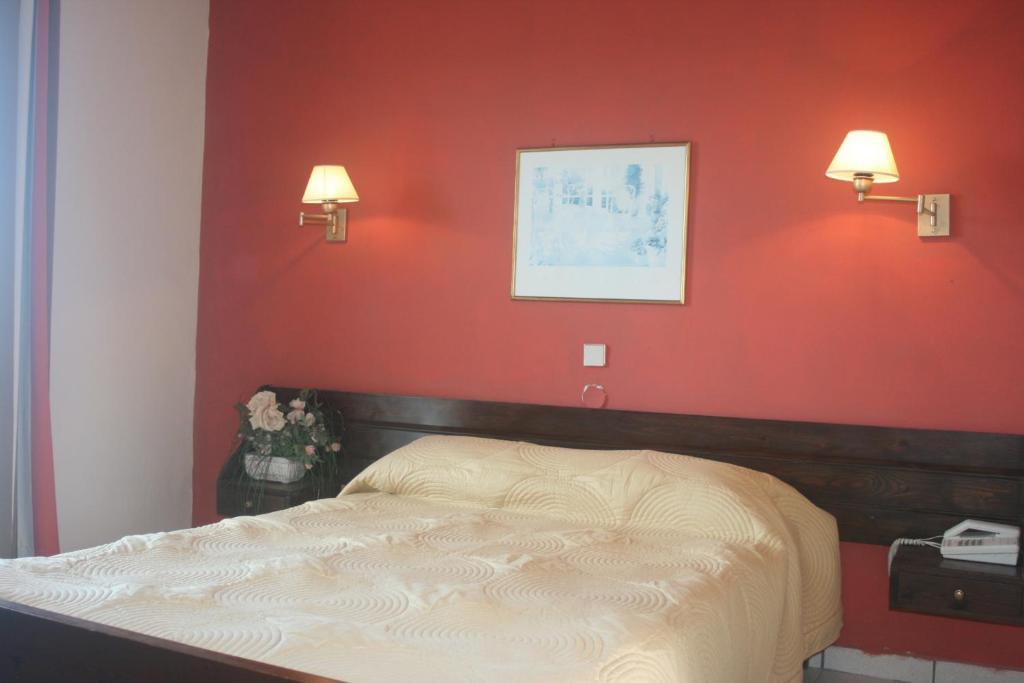Aegli Hotel Perama  Buitenkant foto