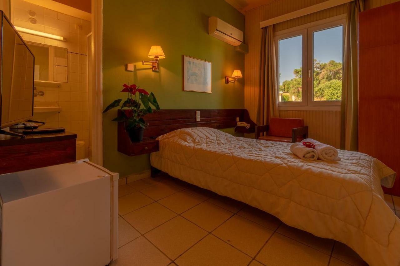 Aegli Hotel Perama  Kamer foto